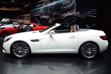 Новый Mercedes-Benz SLC 2017 на автосалоне в Детройте Новый Mercedes-Benz SLC 2017 на автосалоне в Детройте