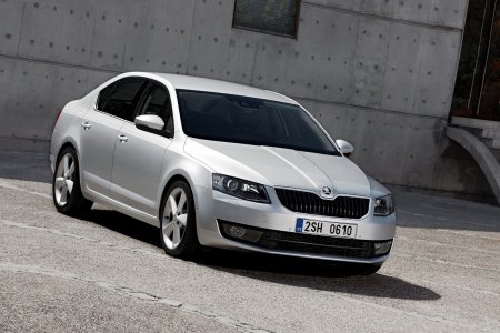 Skoda      Octavia   3-  TSI