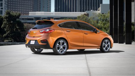 Chevy Cruze 2017      $22,190