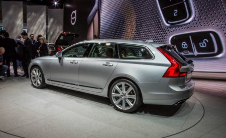 Volvo      V90