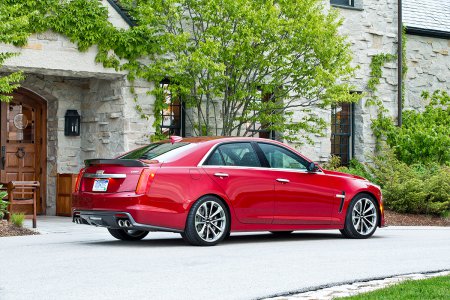   Cadilla CTS-V    