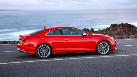 C     Audi S5  