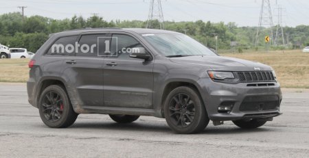 Jeep Grand Cherokee Trackhawk        