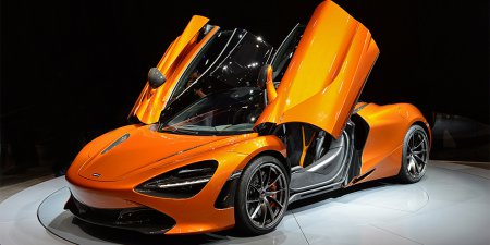      McLaren 720s