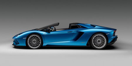 Lamborgini Aventador S       