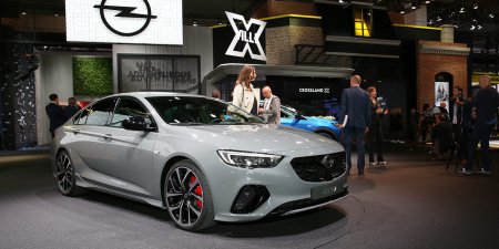 Opel    Insignia    GSi