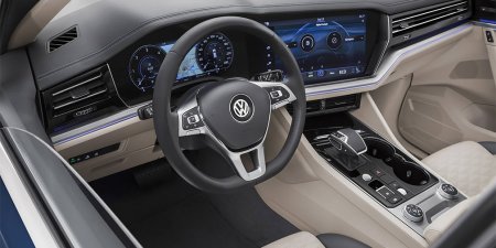  Volkswagen Touareg    Bentley