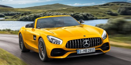   Mercedes AMG GT S    V8