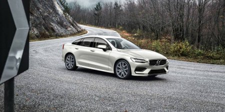 Volvo    S60   