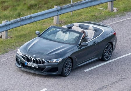  BMW 8-Series        