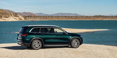  -      Mercedes: GLS  