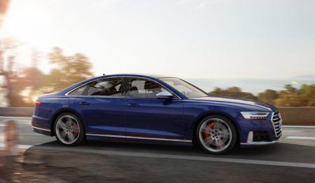   Audi S8         