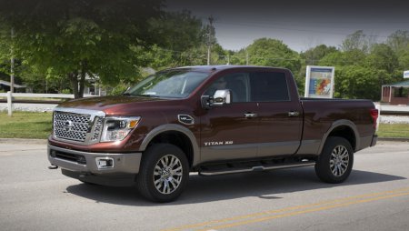  Nissan Titan   