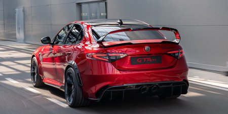 Alfa Romeo Giulia     Quadrifoglio  540- 