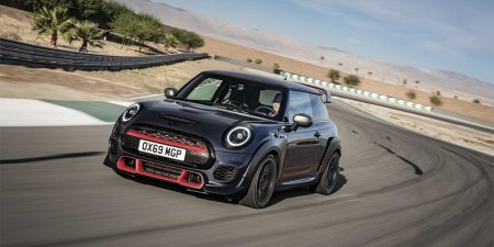   MINI John Cooper Works GP     