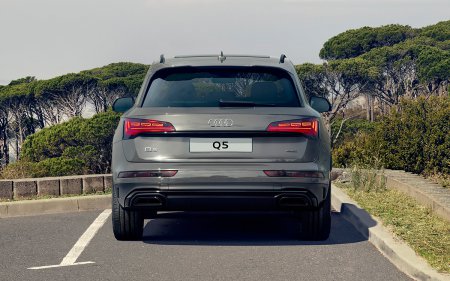         Audi Q5      SQ5